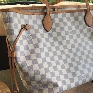 SOLD!!!Louis Vuitton Neverfull Damier